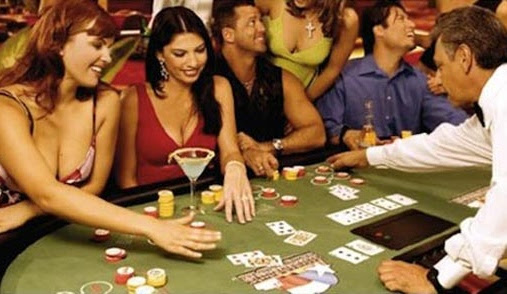 playing online casino games